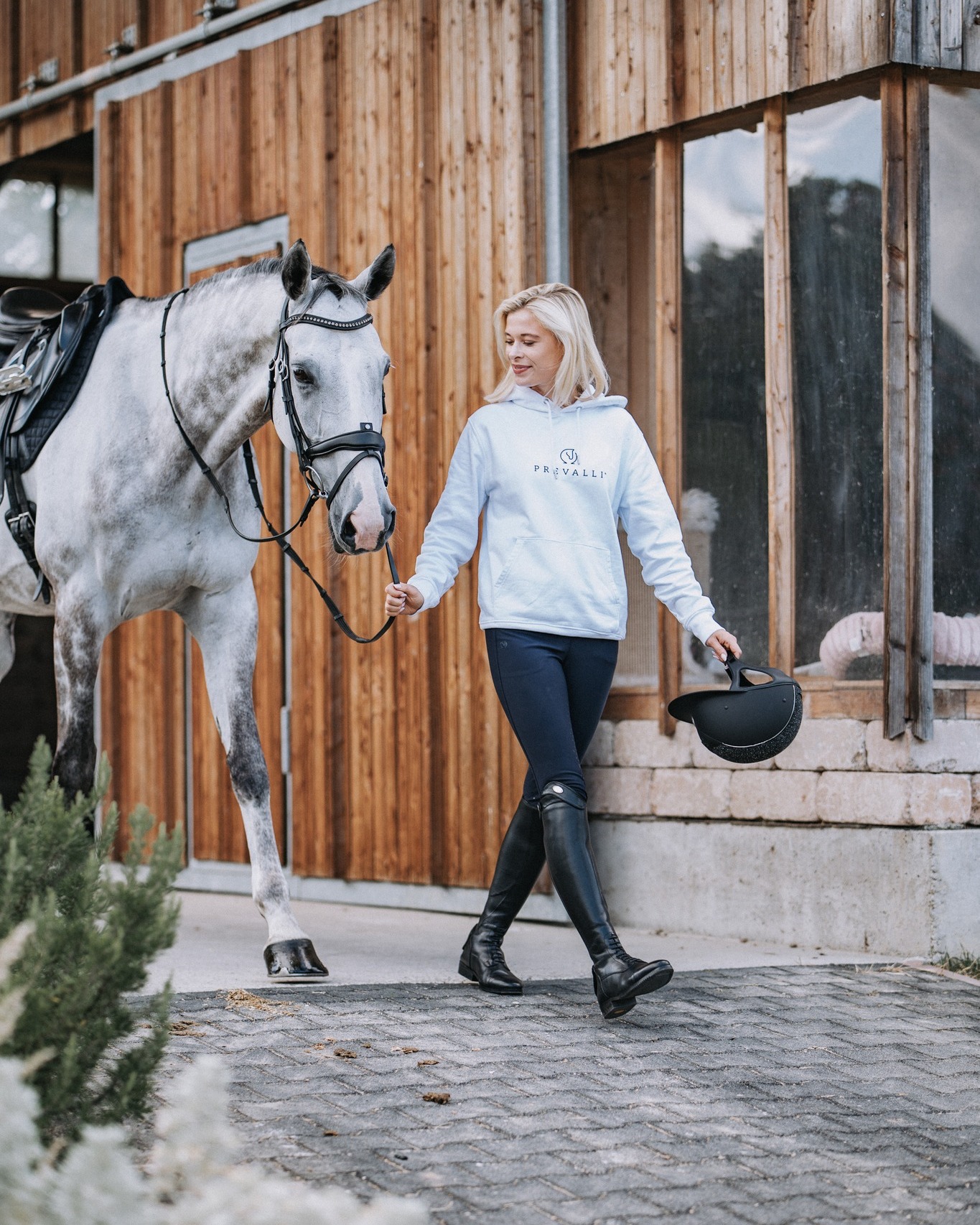 True style is felt in every stride- that’s where the magic happens. 🤍✨

 #Prevalli #HorseLife #RiderLifestyle